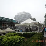 Rodzinny, Sloneczny Apartament W Dzielnicy Uzdrowiskowej, Blisko Plazy Lejlighed *