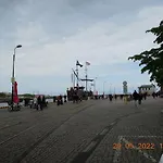 Lejlighed Rodzinny, Sloneczny Apartament W Dzielnicy Uzdrowiskowej, Blisko Plazy Kołobrzeg