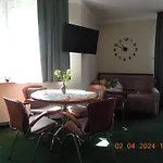 Rodzinny, Sloneczny Apartament W Dzielnicy Uzdrowiskowej, Blisko Plazy Lejlighed