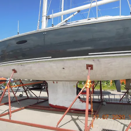 Rodzinny, Sloneczny Apartament W Dzielnicy Uzdrowiskowej, Blisko Plazy *