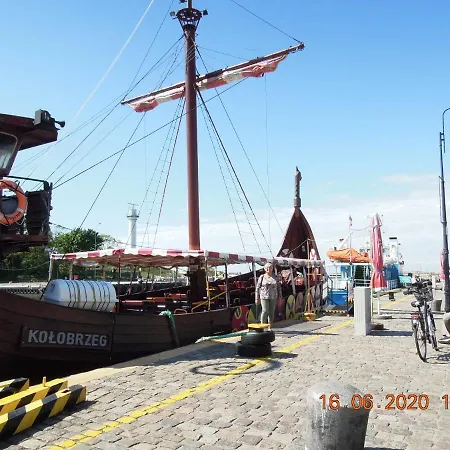 Rodzinny, Sloneczny Apartament W Dzielnicy Uzdrowiskowej, Blisko Plazy