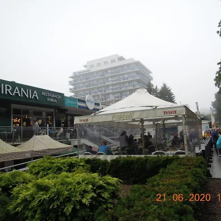 Rodzinny, Sloneczny Apartament W Dzielnicy Uzdrowiskowej, Blisko Plazy 아파트 *