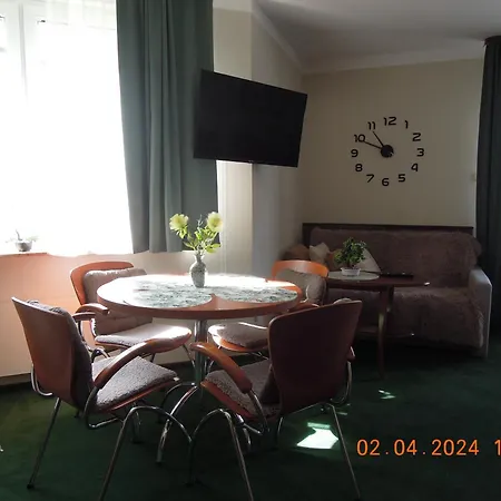 Rodzinny, Sloneczny Apartament W Dzielnicy Uzdrowiskowej, Blisko Plazy Apartmán