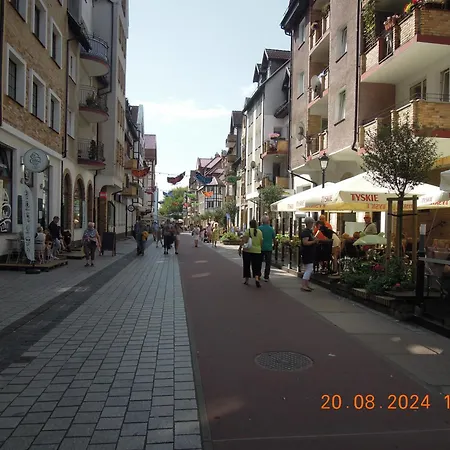 Rodzinny, Sloneczny Apartament W Dzielnicy Uzdrowiskowej, Blisko Plazy Διαμέρισμα Kołobrzeg