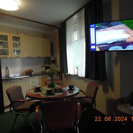 Rodzinny, Sloneczny Apartament W Dzielnicy Uzdrowiskowej, Blisko Plazy