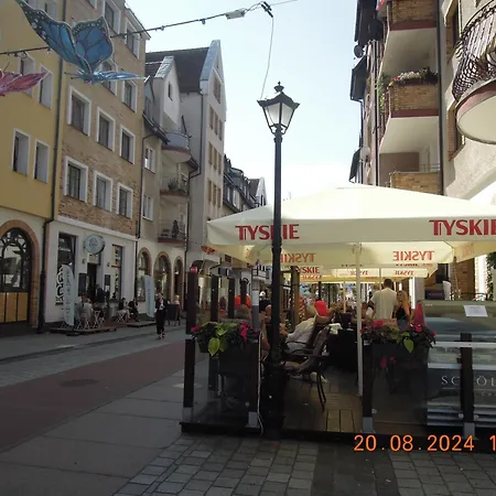 Rodzinny, Sloneczny Apartament W Dzielnicy Uzdrowiskowej, Blisko Plazy 코워브제크