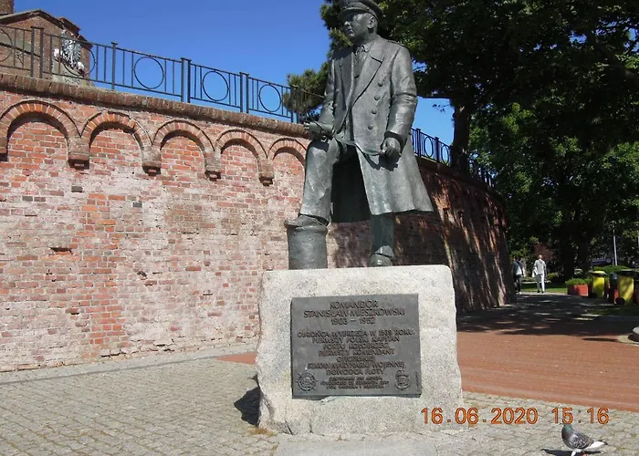 Rodzinny, Sloneczny Apartament W Dzielnicy Uzdrowiskowej, Blisko Plazy *