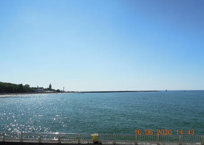 Rodzinny, Sloneczny Apartament W Dzielnicy Uzdrowiskowej, Blisko Plazy *