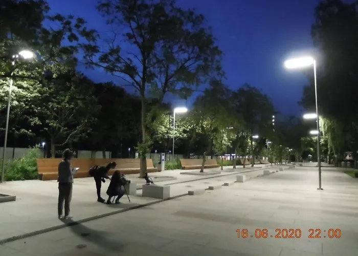 Rodzinny, Sloneczny Apartament W Dzielnicy Uzdrowiskowej, Blisko Plazy Διαμέρισμα