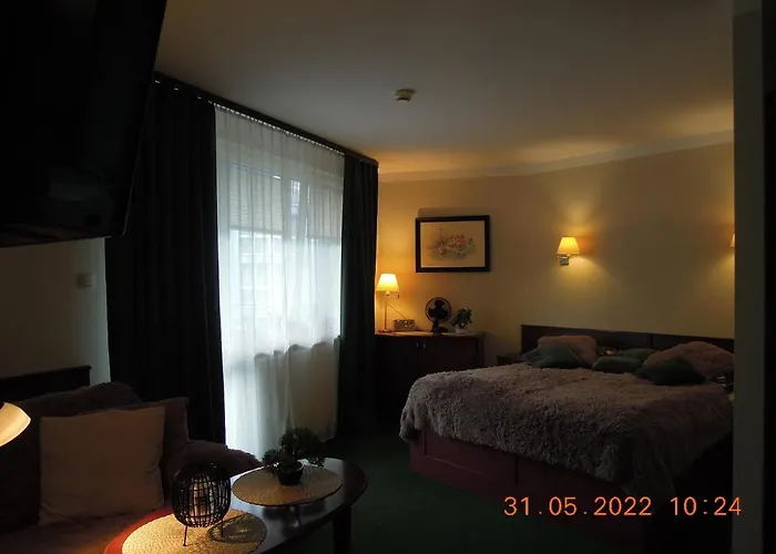 Rodzinny, Sloneczny Apartament W Dzielnicy Uzdrowiskowej, Blisko Plazy Διαμέρισμα